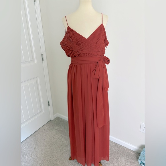 *NWT* Mac Duggal Terracotta wrap Jumpsuit - Picture 3 of 7